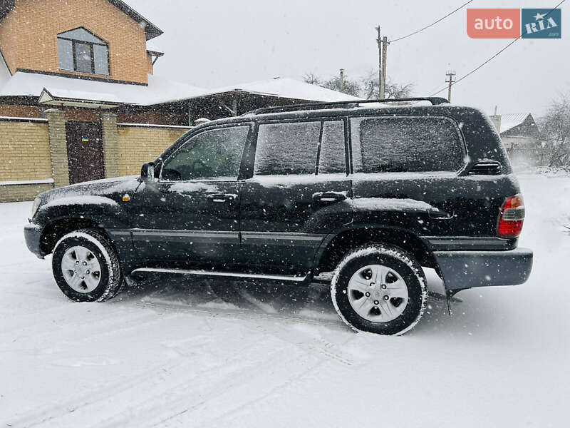 Внедорожник / Кроссовер Toyota Land Cruiser 2006 в Днепре