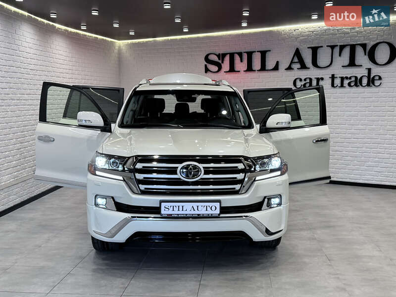 Внедорожник / Кроссовер Toyota Land Cruiser 2017 в Одессе