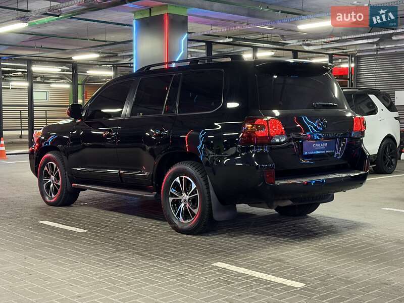 Внедорожник / Кроссовер Toyota Land Cruiser 2013 в Киеве