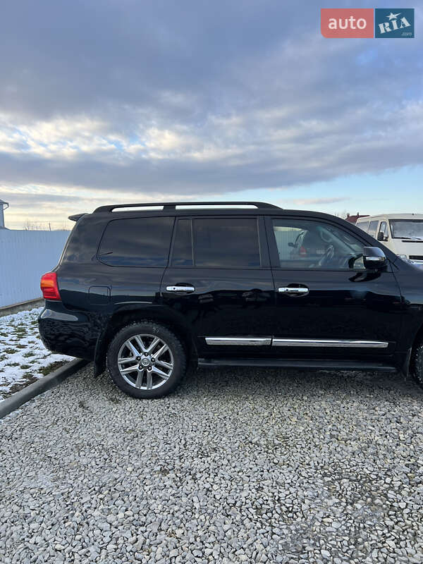 Внедорожник / Кроссовер Toyota Land Cruiser 2012 в Черновцах