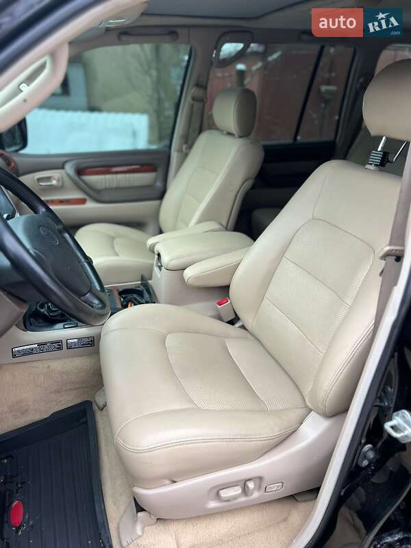 Внедорожник / Кроссовер Toyota Land Cruiser 2002 в Ужгороде