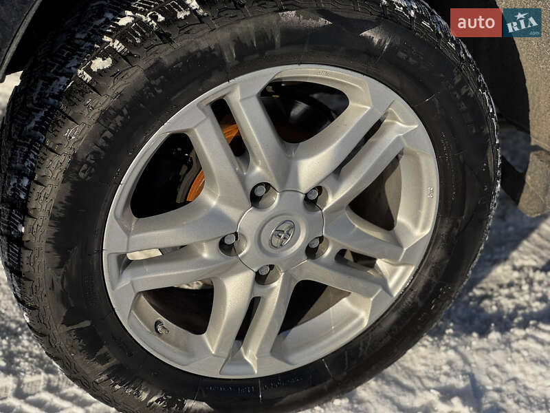 Внедорожник / Кроссовер Toyota Land Cruiser 2008 в Киеве