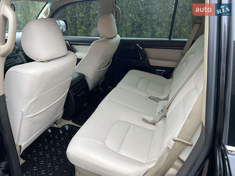 Внедорожник / Кроссовер Toyota Land Cruiser 2007 в Черновцах