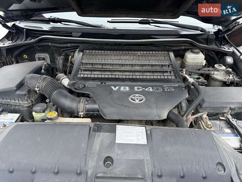 Внедорожник / Кроссовер Toyota Land Cruiser 2010 в Костополе фото 24 Внедорожник / Кроссовер Toyota Land Cruiser 2010 в Костополе
