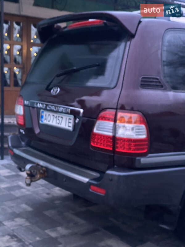 Внедорожник / Кроссовер Toyota Land Cruiser 2004 в Тячеве