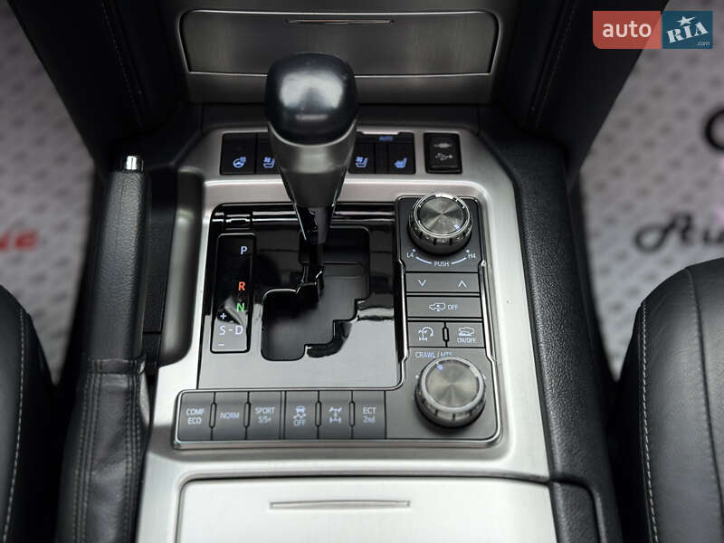 Позашляховик / Кросовер Toyota Land Cruiser 2015 в Одесі