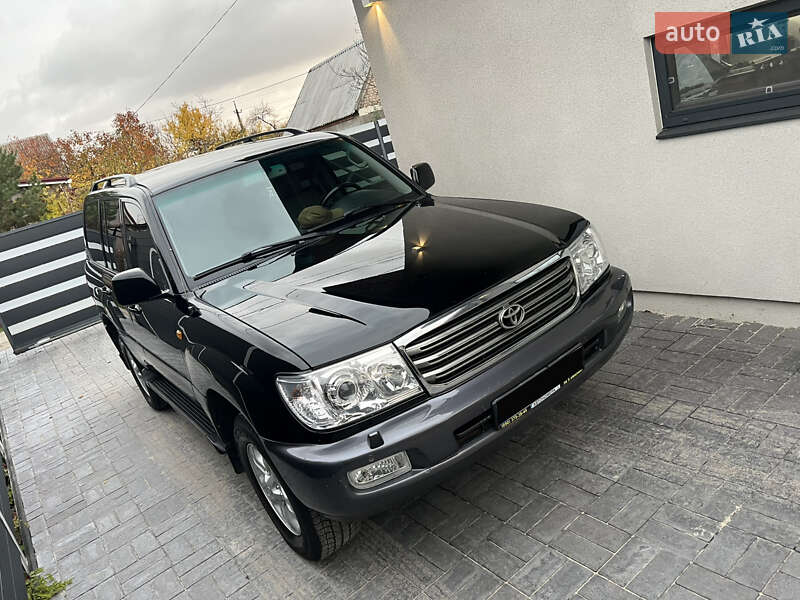 Внедорожник / Кроссовер Toyota Land Cruiser 2006 в Днепре
