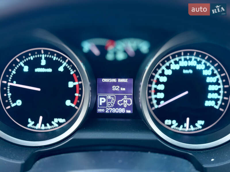 Позашляховик / Кросовер Toyota Land Cruiser 2010 в Києві фото 15 Позашляховик / Кросовер Toyota Land Cruiser 2010 в Києві