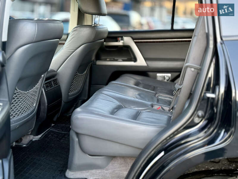 Позашляховик / Кросовер Toyota Land Cruiser 2010 в Києві фото 25 Позашляховик / Кросовер Toyota Land Cruiser 2010 в Києві