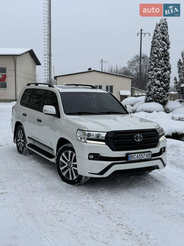 Внедорожник / Кроссовер Toyota Land Cruiser 2016 в Львове фото 6 Внедорожник / Кроссовер Toyota Land Cruiser 2016 в Львове