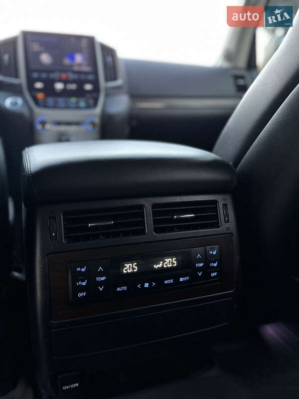 Внедорожник / Кроссовер Toyota Land Cruiser 2016 в Львове фото 52 Внедорожник / Кроссовер Toyota Land Cruiser 2016 в Львове