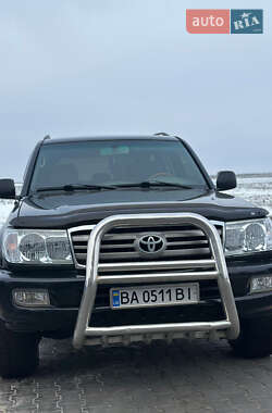 Внедорожник / Кроссовер Toyota Land Cruiser 2006 в Голованевске