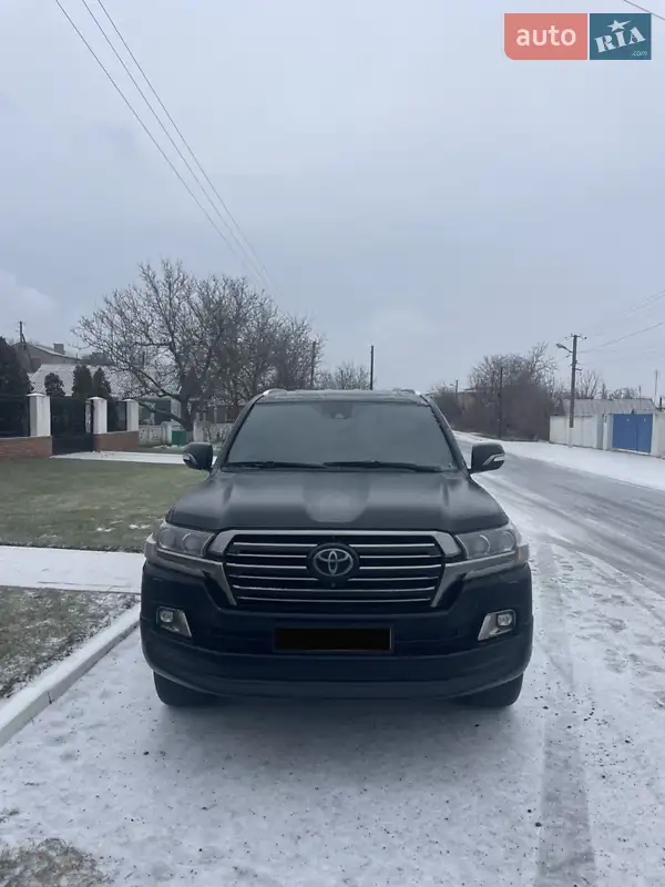 Toyota Land Cruiser