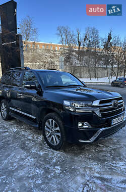 Внедорожник / Кроссовер Toyota Land Cruiser 2017 в Киеве