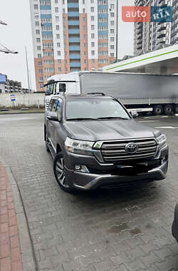 Позашляховик / Кросовер Toyota Land Cruiser 2016 в Миколаєві