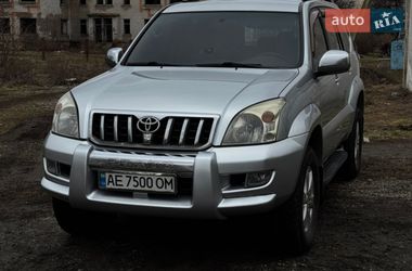 Позашляховик / Кросовер Toyota Land Cruiser 2005 в Павлограді