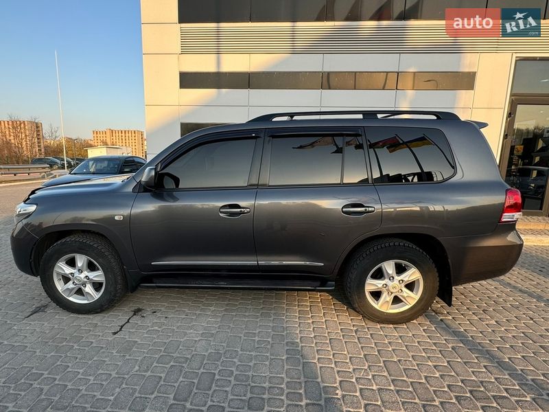 Внедорожник / Кроссовер Toyota Land Cruiser 2011 в Львове