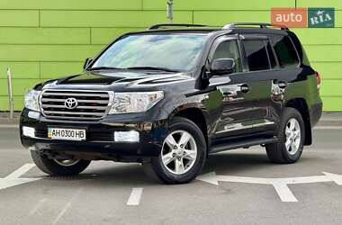 Позашляховик / Кросовер Toyota Land Cruiser 2010 в Києві