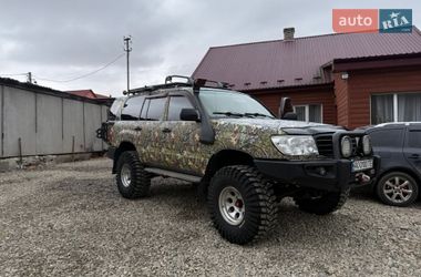 Внедорожник / Кроссовер Toyota Land Cruiser 1998 в Рахове