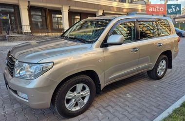 Позашляховик / Кросовер Toyota Land Cruiser 2008 в Чернівцях