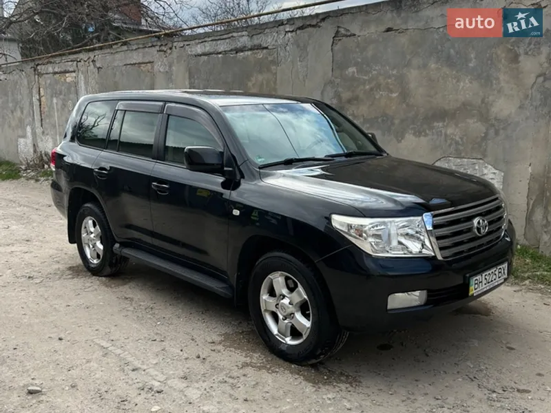 Toyota Land Cruiser