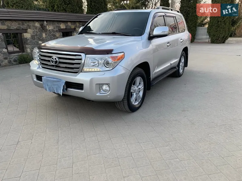 Toyota Land Cruiser 2013