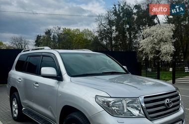 Внедорожник / Кроссовер Toyota Land Cruiser 2007 в Сваляве