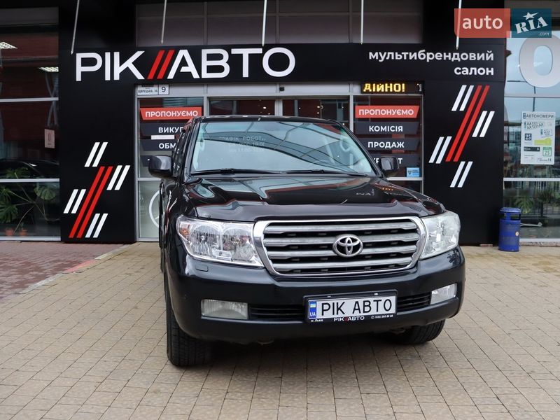 Toyota Land Cruiser 2010