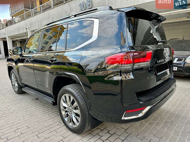 Внедорожник / Кроссовер Toyota Land Cruiser 2023 в Киеве
