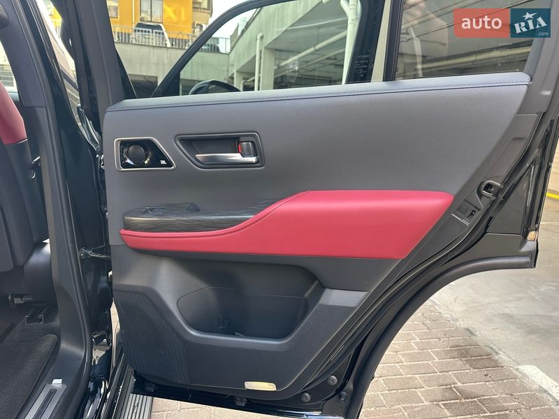 Внедорожник / Кроссовер Toyota Land Cruiser 2023 в Киеве