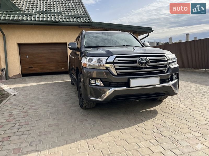 Внедорожник / Кроссовер Toyota Land Cruiser 2016 в Львове фото 22 Внедорожник / Кроссовер Toyota Land Cruiser 2016 в Львове