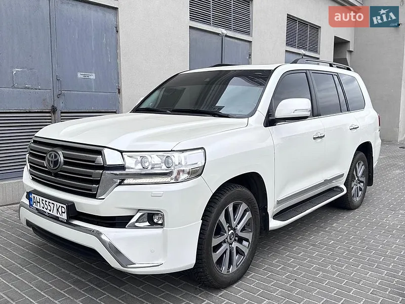 Toyota Land Cruiser