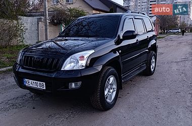 Позашляховик / Кросовер Toyota Land Cruiser 2006 в Дніпрі