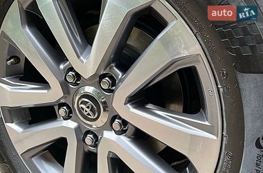 Позашляховик / Кросовер Toyota Land Cruiser 2018 в Києві