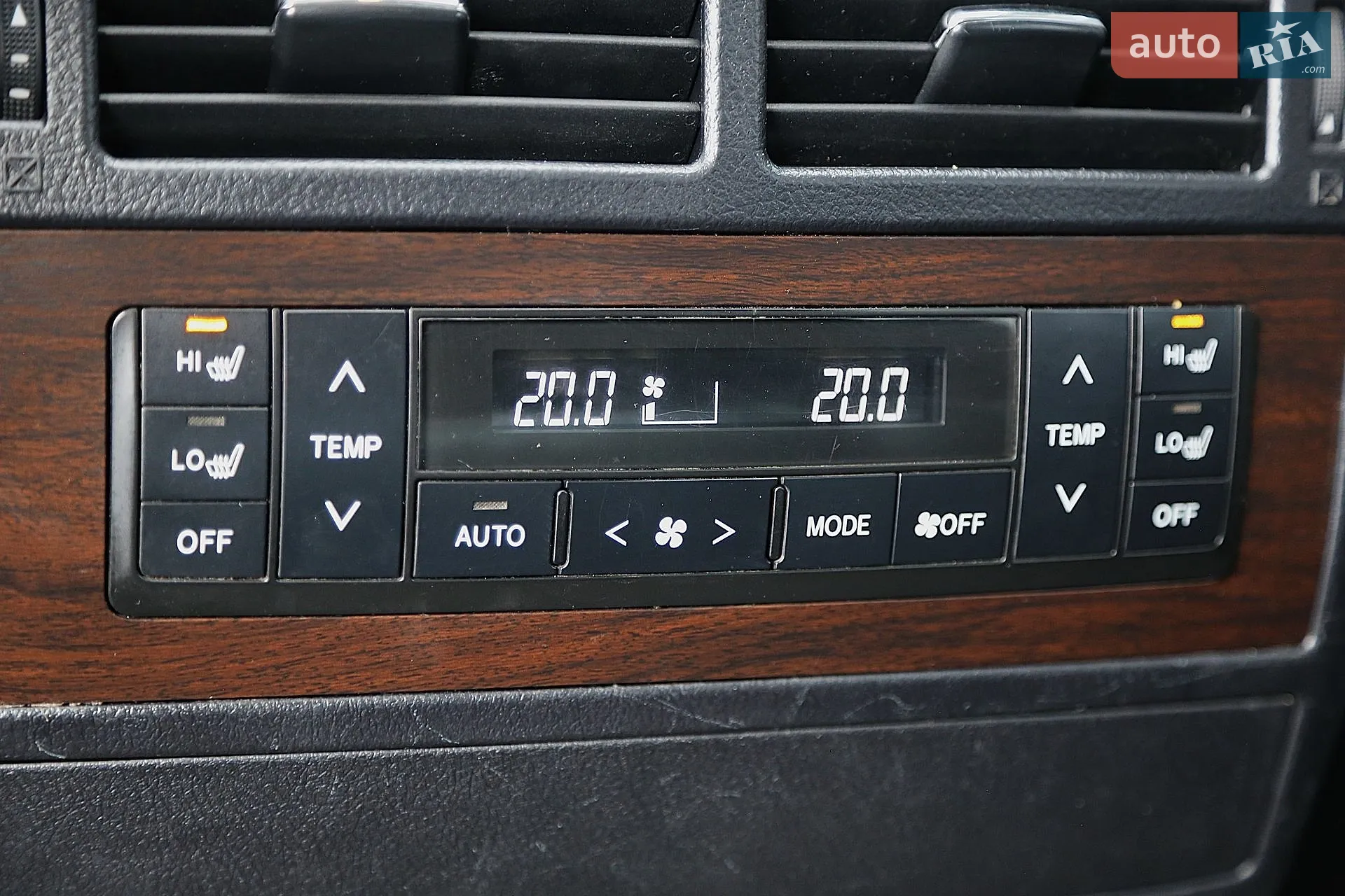 2019 Toyota Land Cruiser - мініатюра 25