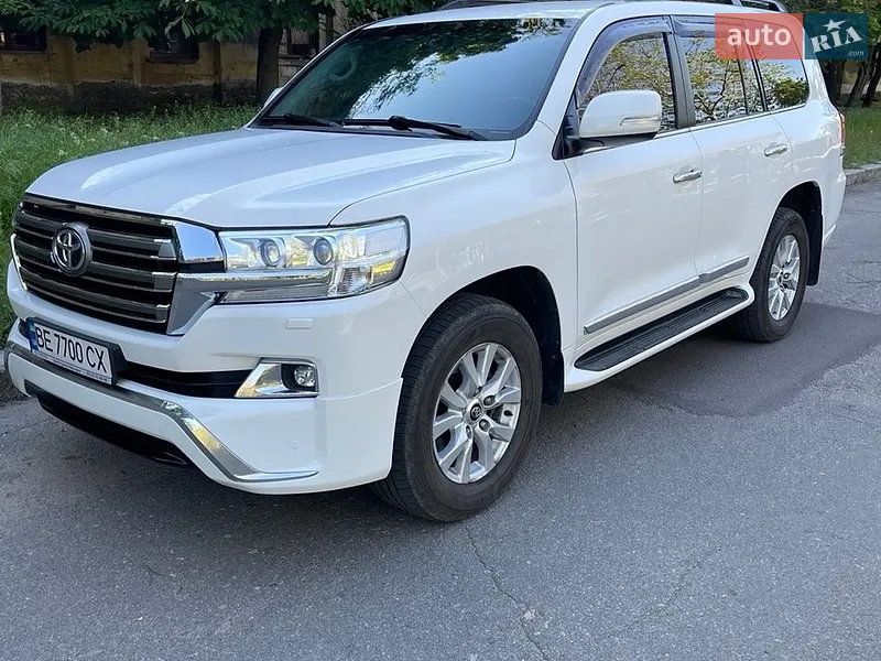 Toyota Land Cruiser