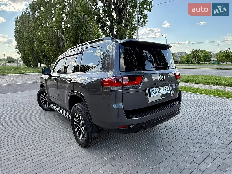 Toyota Land Cruiser 2021 VIN JTMABABJ704018031 фото оголошення 31 з 89