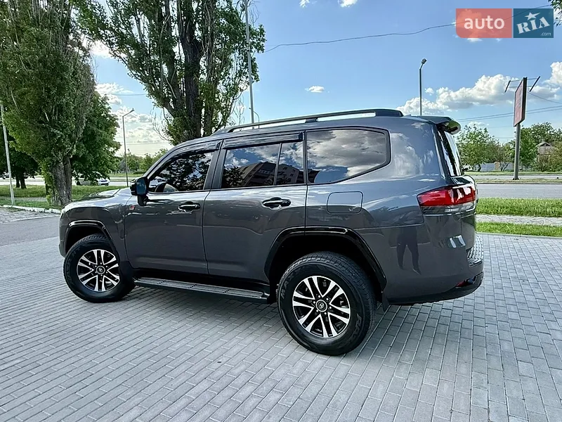 Toyota Land Cruiser 2021 VIN JTMABABJ704018031 фото оголошення 18 з 89