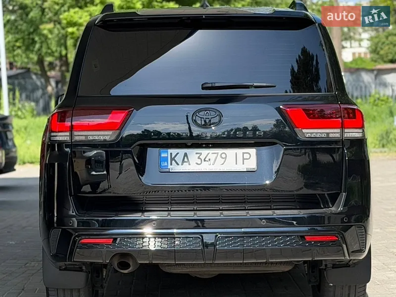 Toyota Land Cruiser 2021 VIN JTMAAABJ504007340 фото оголошення 16 з 87