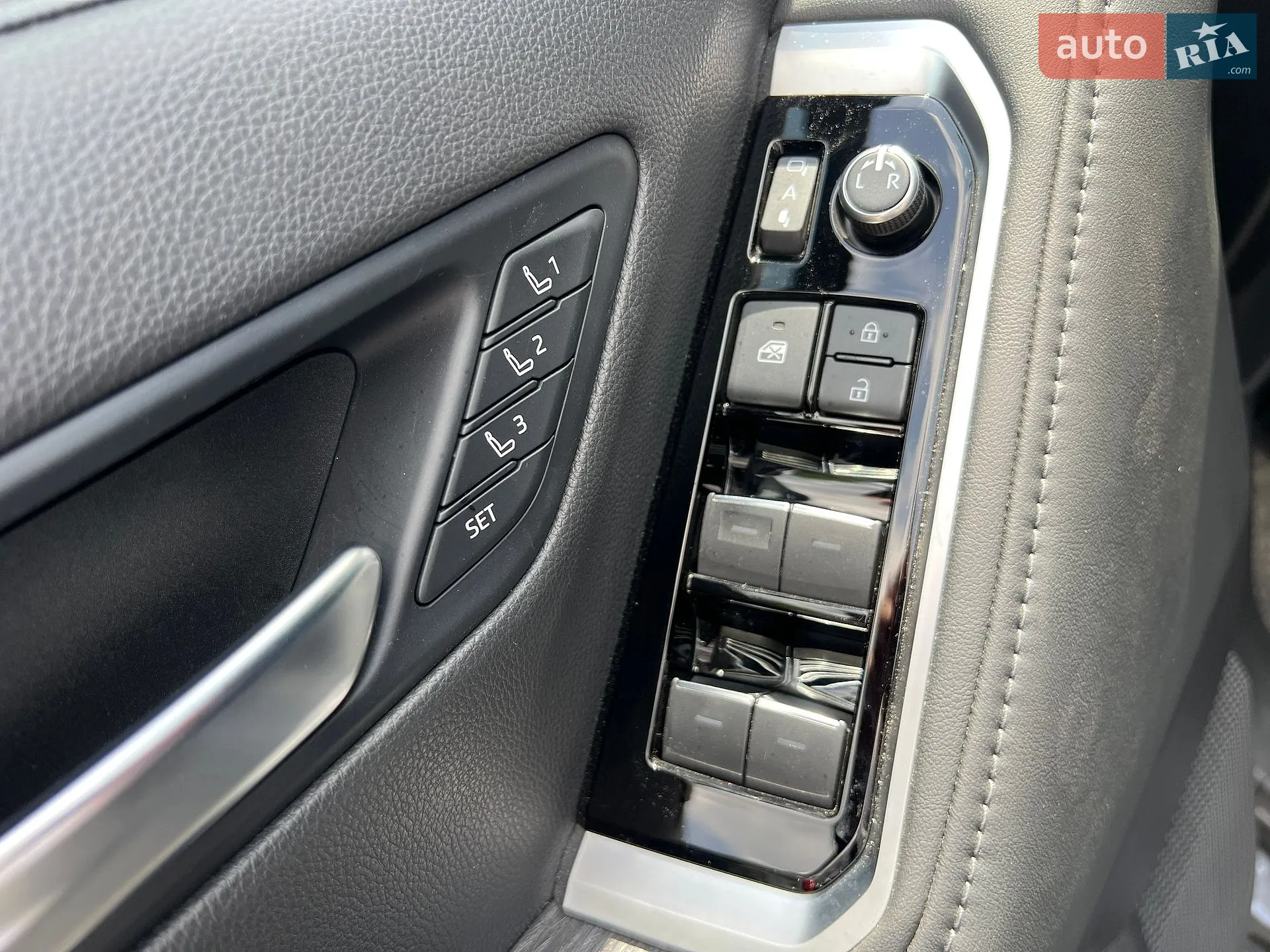 2021 Toyota Land Cruiser - мініатюра 20