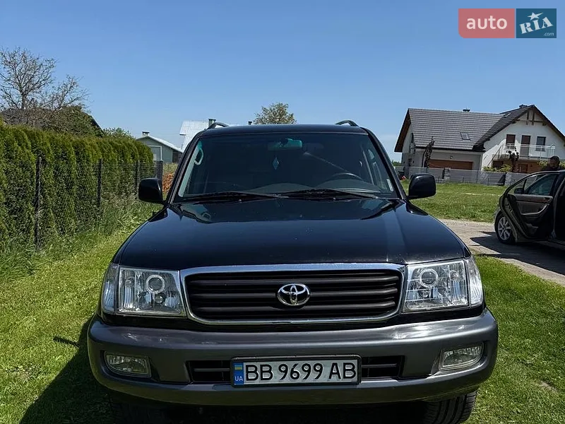 Toyota Land Cruiser 2004
