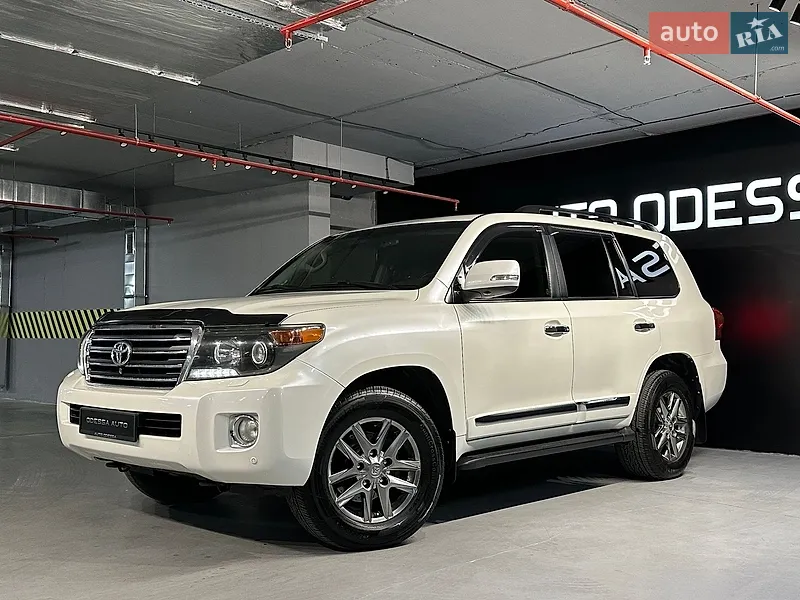 Toyota Land Cruiser 2012