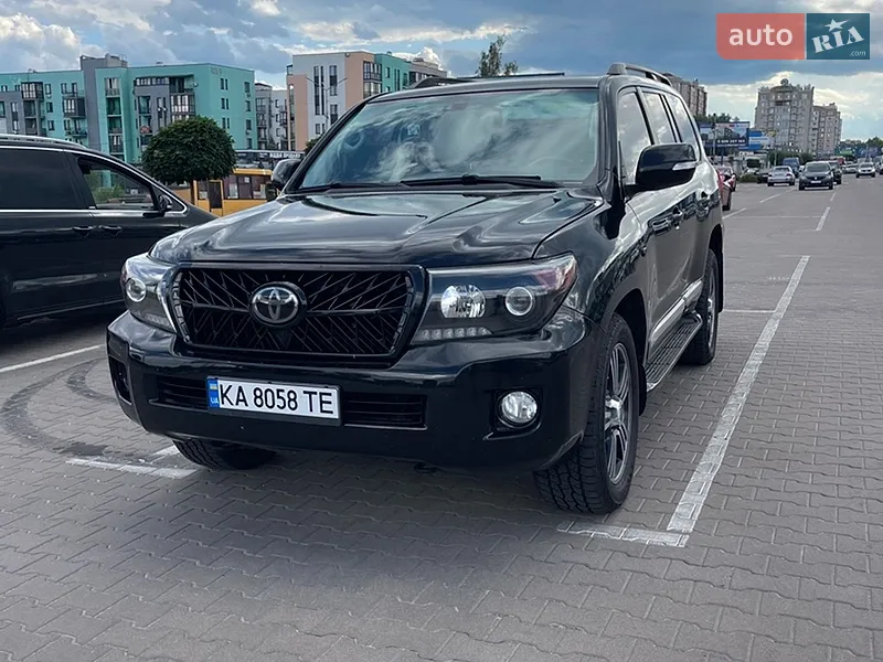 Toyota Land Cruiser