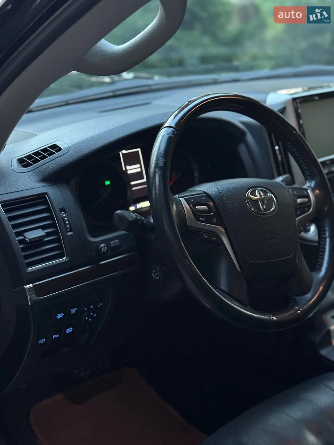 2017 Toyota Land Cruiser - мініатюра 18