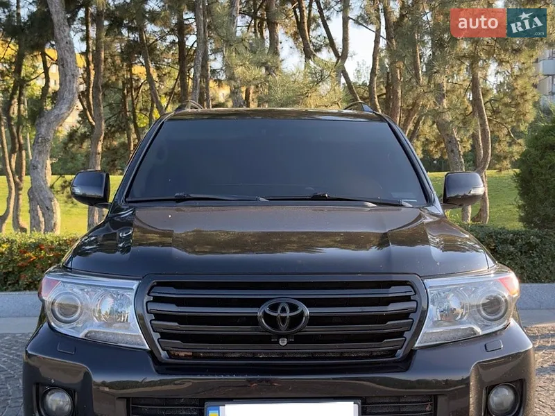 Toyota Land Cruiser