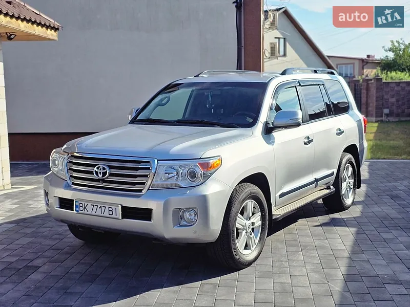 Toyota Land Cruiser