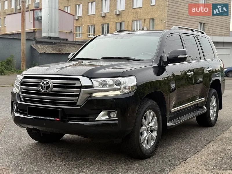 Toyota Land Cruiser