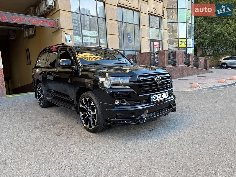 Toyota Land Cruiser