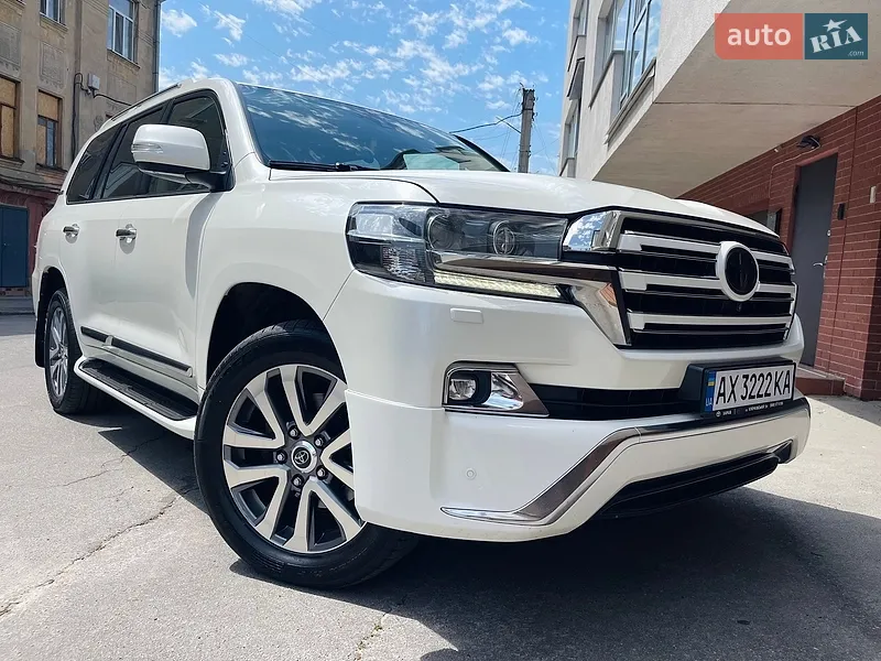 Toyota Land Cruiser