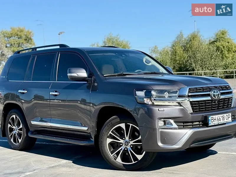 Toyota Land Cruiser